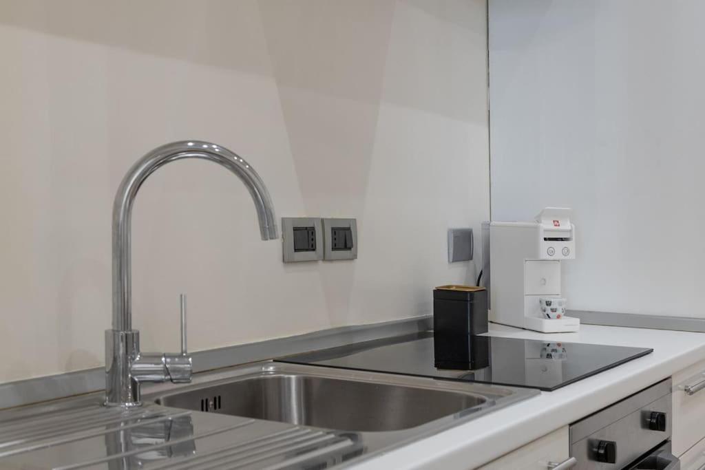 Apartments Trieste Centro I Imbriani 12 Экстерьер фото