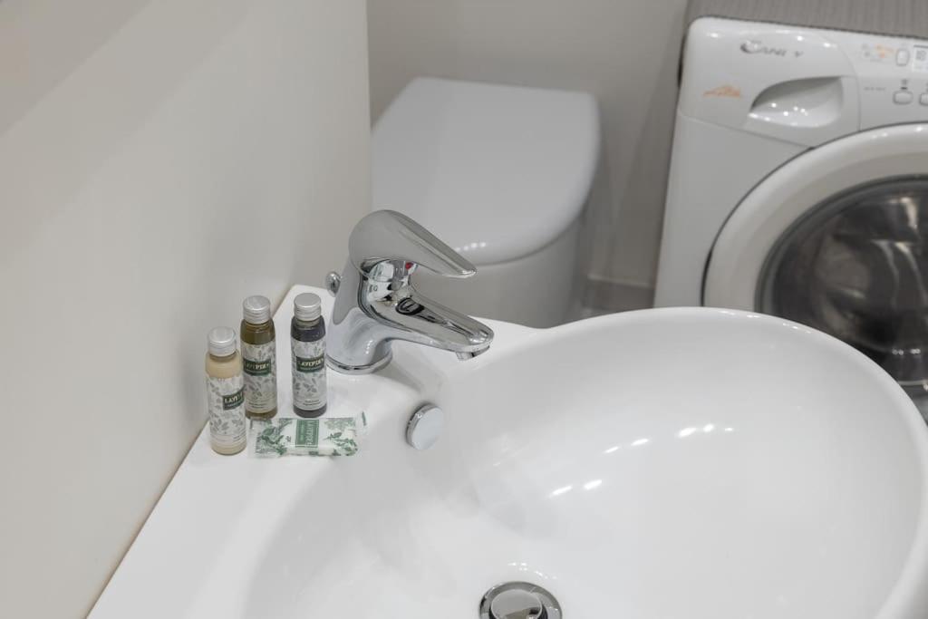 Apartments Trieste Centro I Imbriani 12 Экстерьер фото