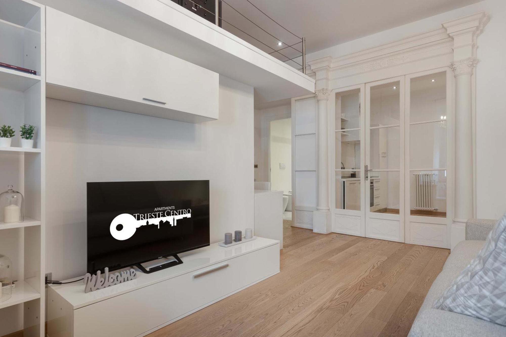 Apartments Trieste Centro I Imbriani 12 Экстерьер фото